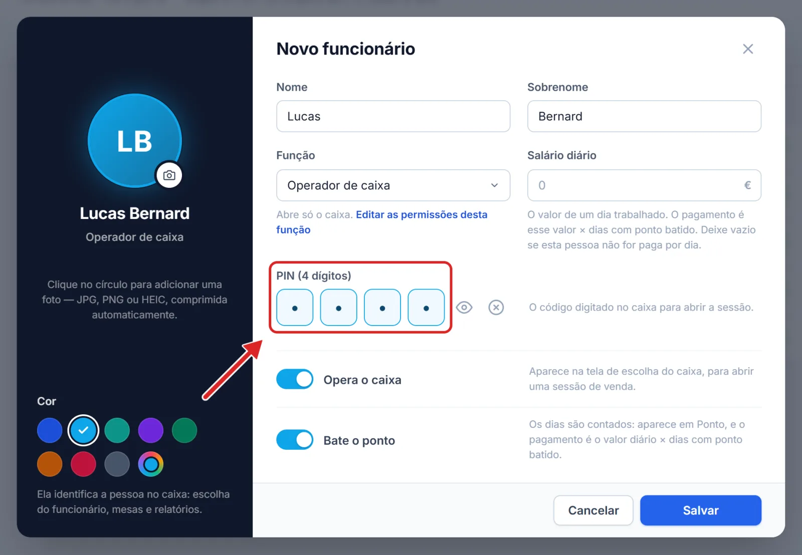 As quatro caixas do código PIN na ficha do funcionário